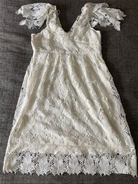 Motherhood Maternity Ivory Lace Formal Dress with Floral Crochet